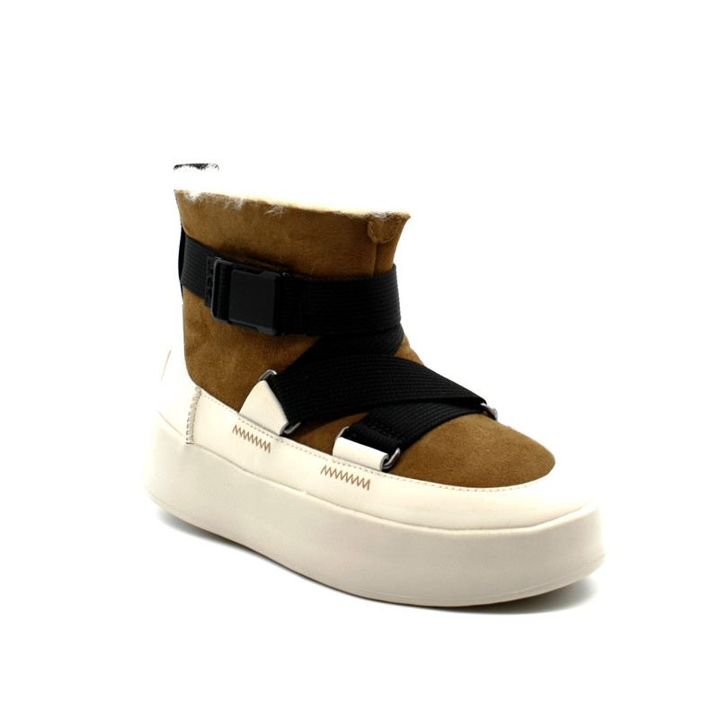 ugg a lacet femme