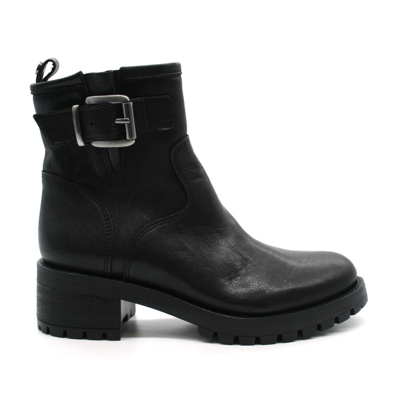 Minka design deals boots
